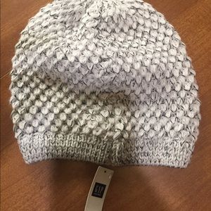 Gap beanie